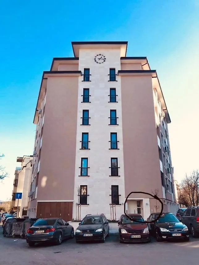 Bright & Chic Parkside Apartment Sofia Bulgarien